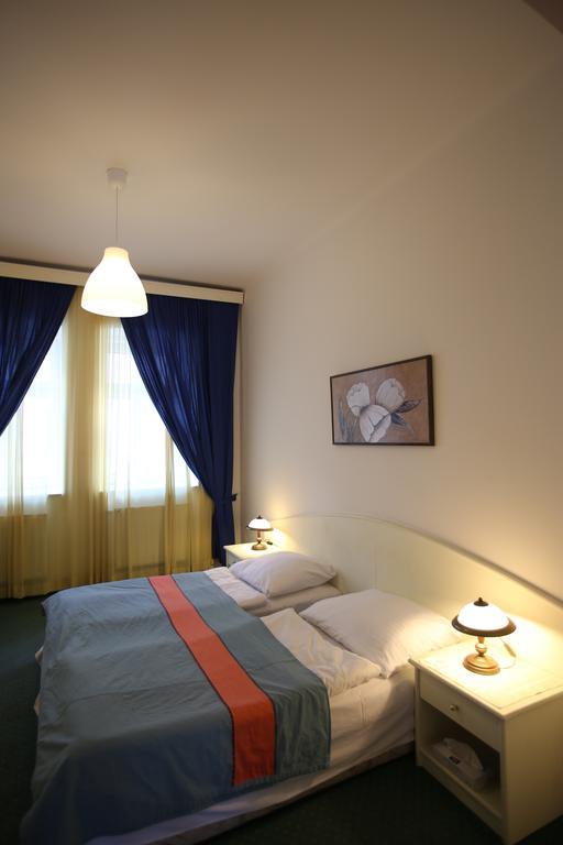 Eurowings Hotel Prague Exterior photo