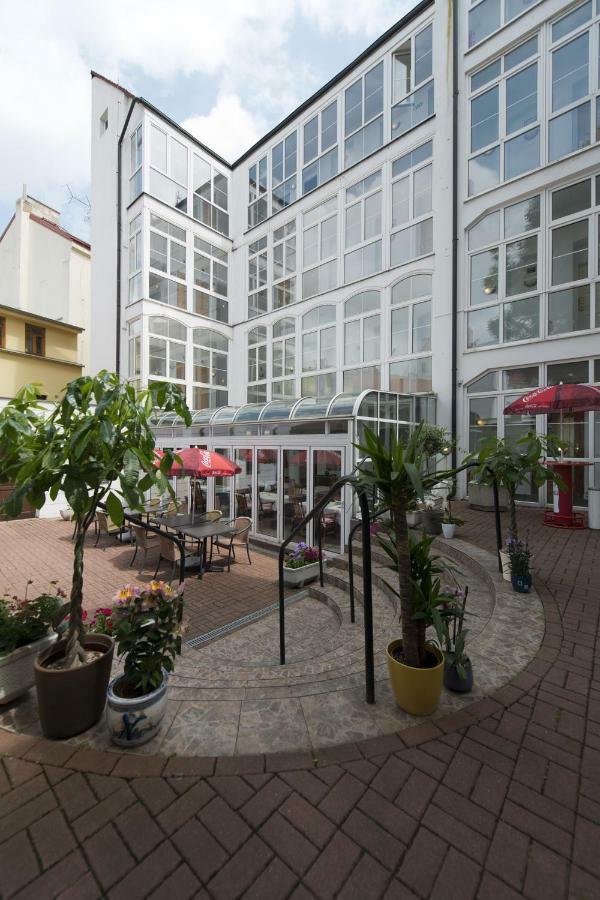 Eurowings Hotel Prague Exterior photo
